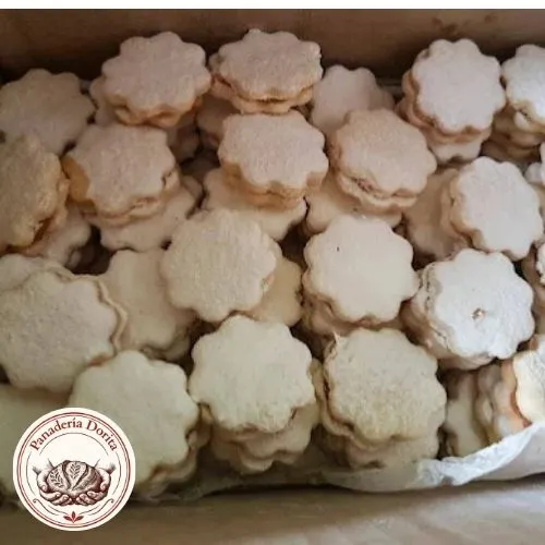 Bocaditos dulces artesanales: Alfajores de Panadería Dorita en piura